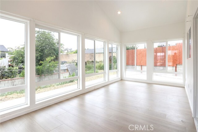 Building Photo - 268 Macalester Dr