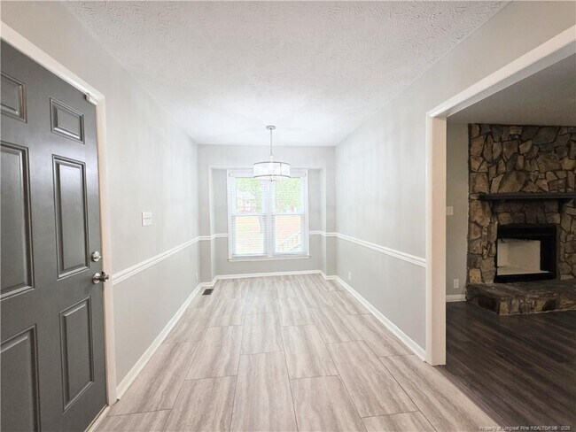 Building Photo - 7021 Cordoba Ct