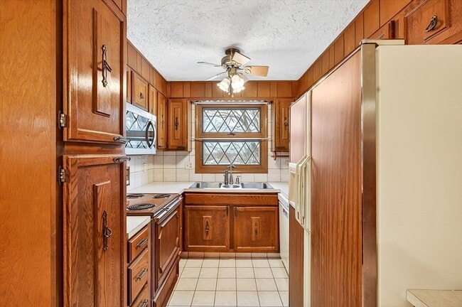 Building Photo - 20 Haynes Ct