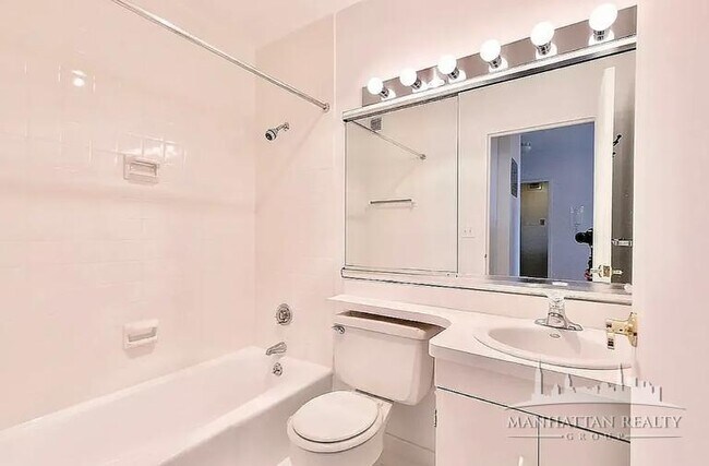 Building Photo - 2 bedroom in New York NY 10016