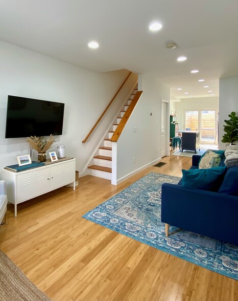 Living Room - 2050 E Fletcher St