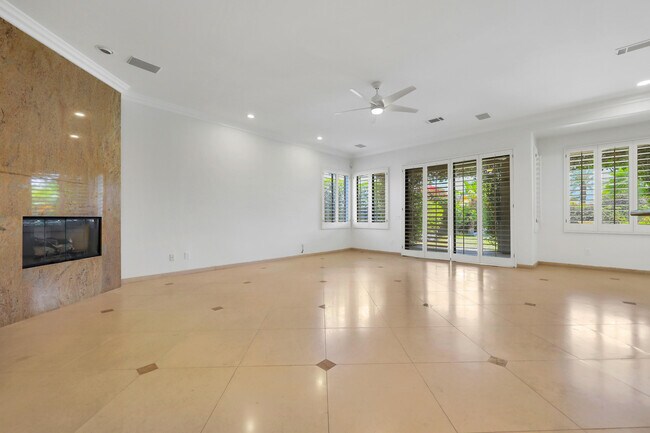 Building Photo - 75975 Gill Ct