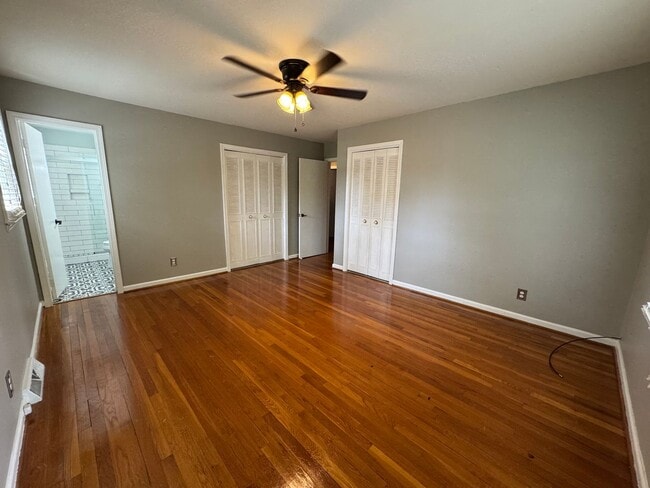Building Photo - Beautiful 4/3 House with Bonus Room in Wes...