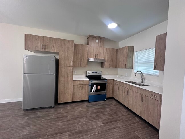 Building Photo - 1717 Tournament Trail Dr