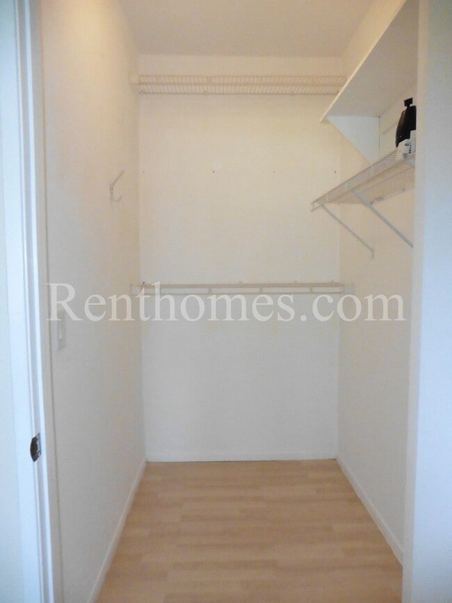 Building Photo - Rancho Bernardo, 18752 Caminito Cantilena #164- Gated Complex, Community Pools and Spas, Tennis C...