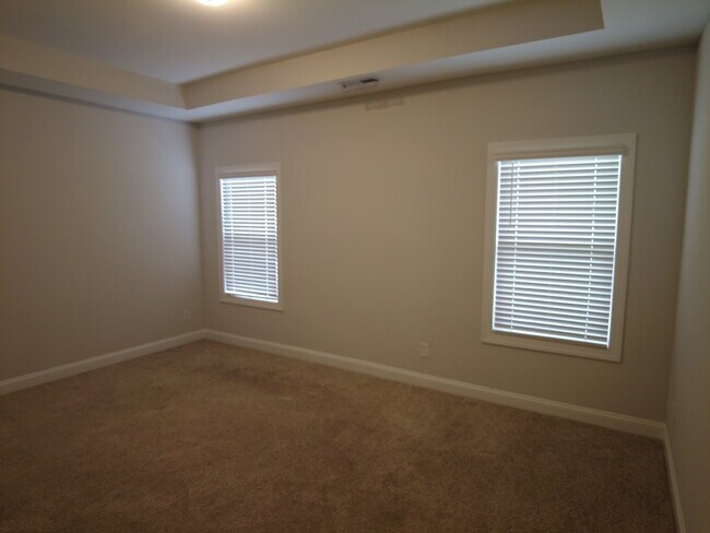 Building Photo - 111 Hanover Ct