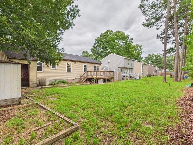 Building Photo - 6219 Dorius Dr