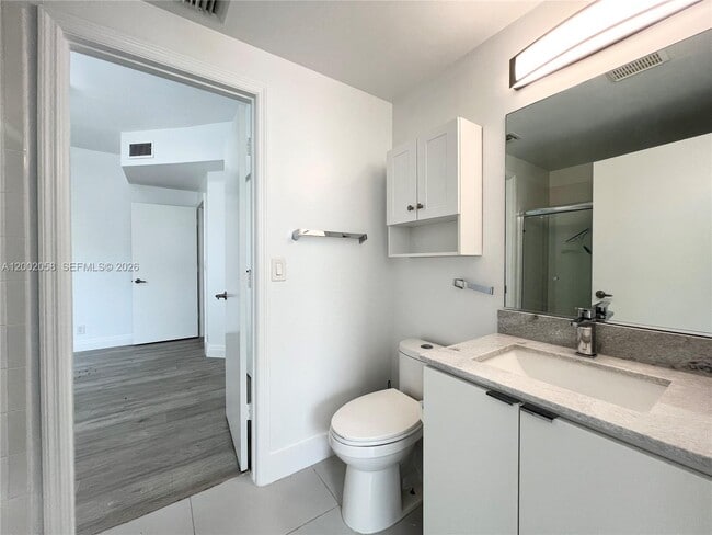 Building Photo - 1524 Coronado Rd