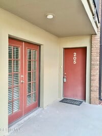 Building Photo - 4433 N Stanton St