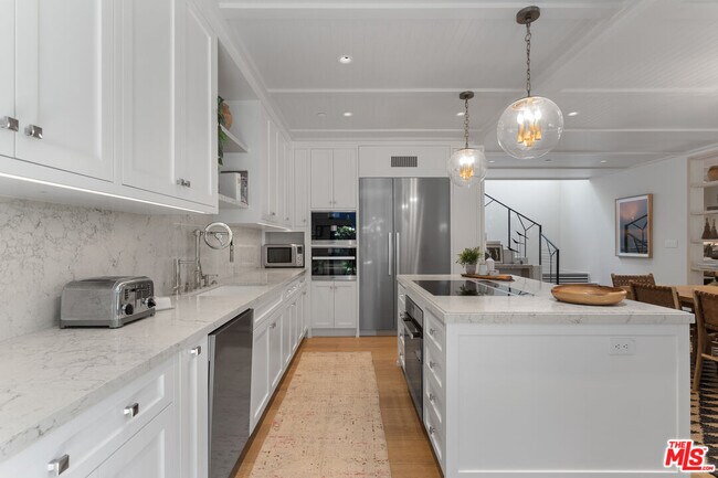 Building Photo - 929 Marco Pl