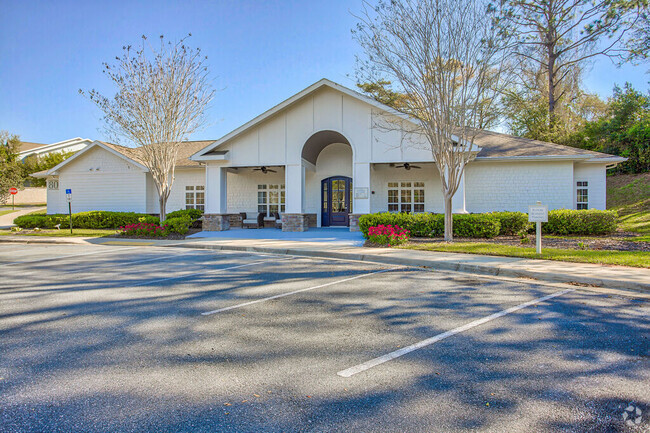 Building Photo - Spring Creek Apartments