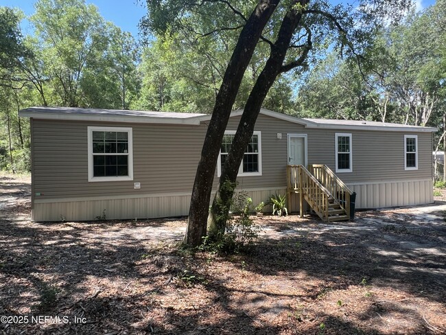 Primary Photo - 219 Mangrove St