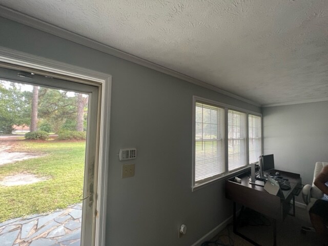 Building Photo - 106 W 6th Ave