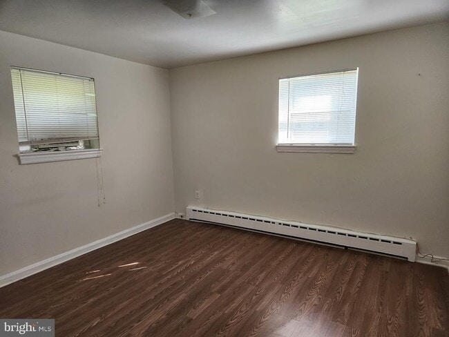 Building Photo - 8201 Houston Ct