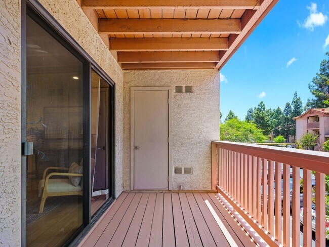 Building Photo - 12023 Alta Carmel Ct