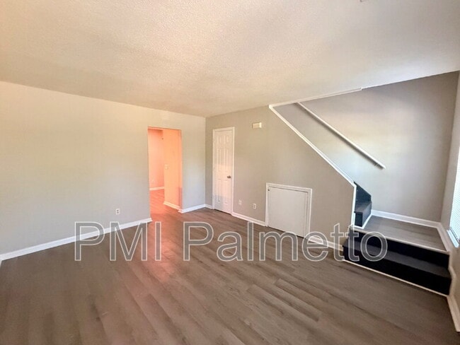 Building Photo - 1919 Tall Pines Cir