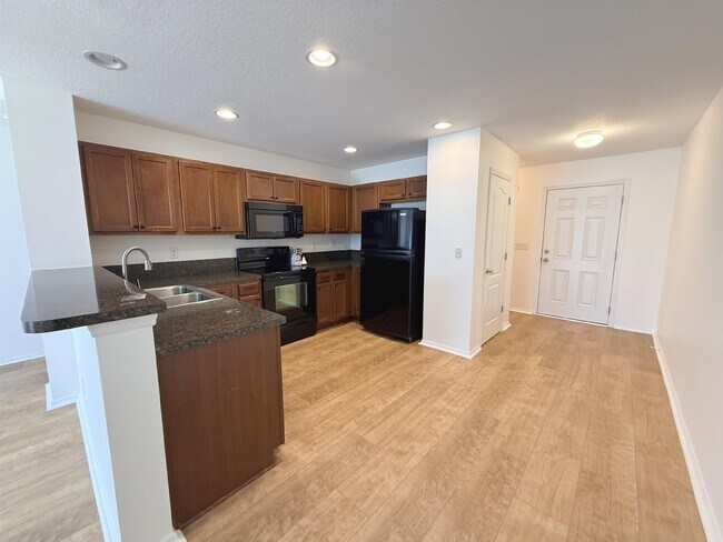 Building Photo - 728 Cabernet Pl