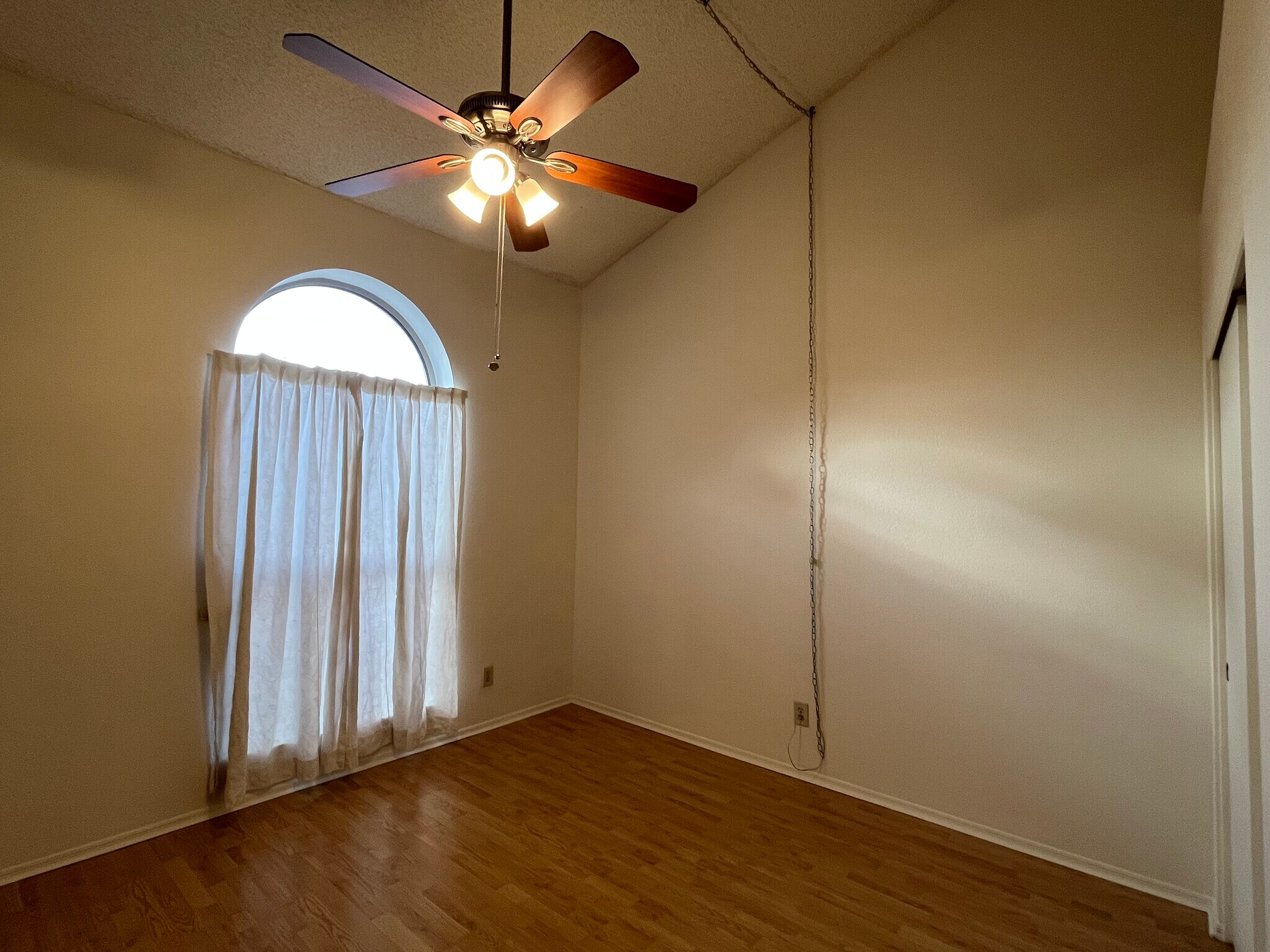 Building Photo - 4175 E Cholla Canyon Dr
