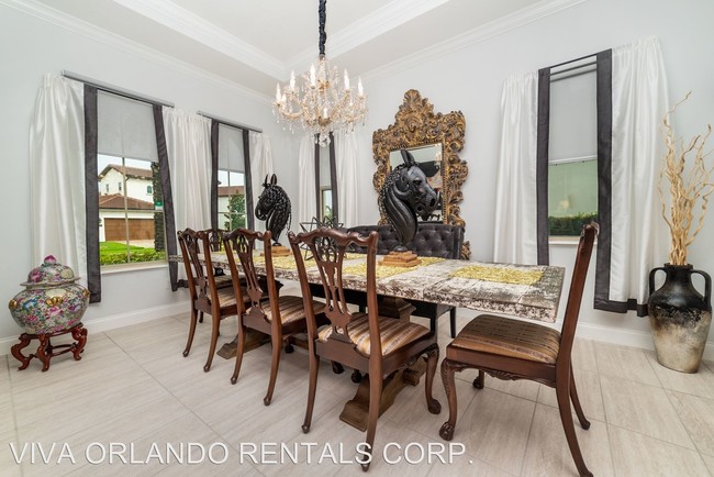 Building Photo - 10793 Royal Cypress Way