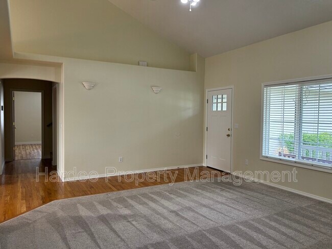 Building Photo - 3313 W Cherry Ln