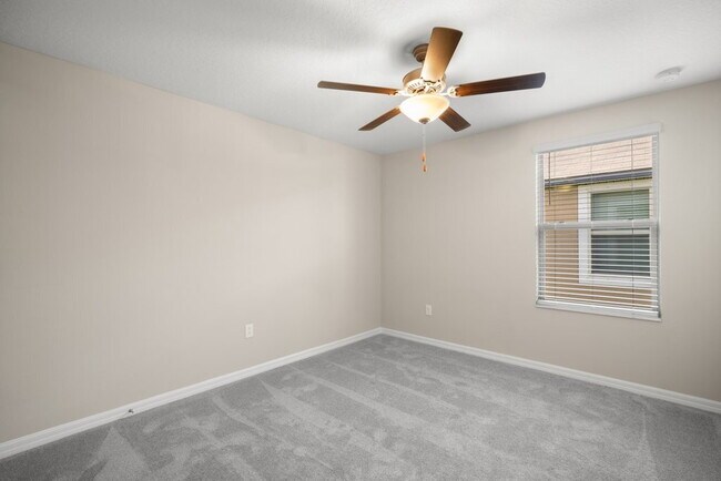Building Photo - LIKE New Home For Rent in Belmont!