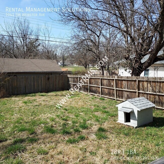 Building Photo - 1041 SW Webster Ave