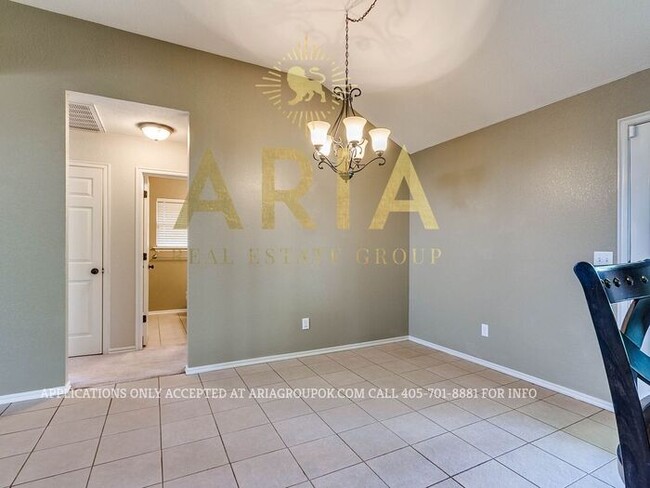 Building Photo - GORGEOUS 4 BED/2 BATH HOME IN EAGLE CLIFF ...