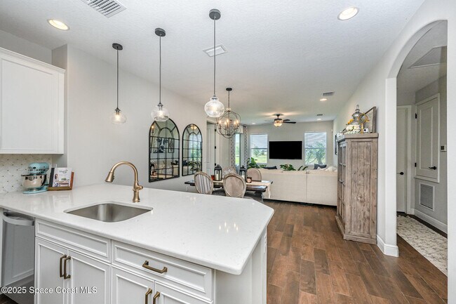 Building Photo - 7785 Wyndham Dr