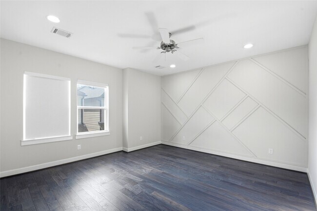 Building Photo - 849 Fisher St