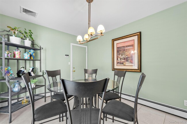 Building Photo - 23 Parkside Dr