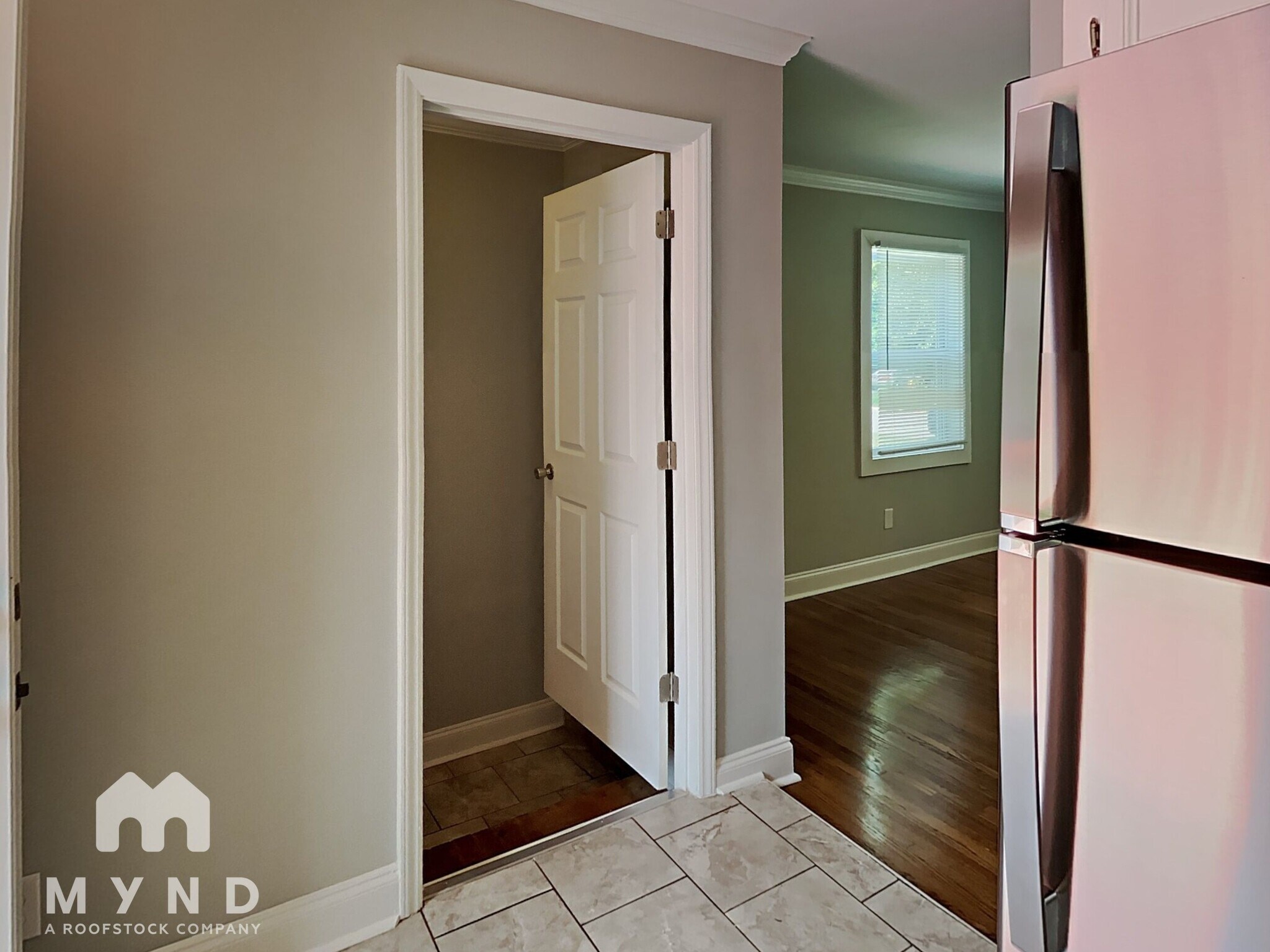 Building Photo - 1609 Rushing St