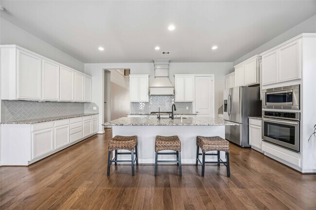 Building Photo - 5238 Pickford Grove Ln