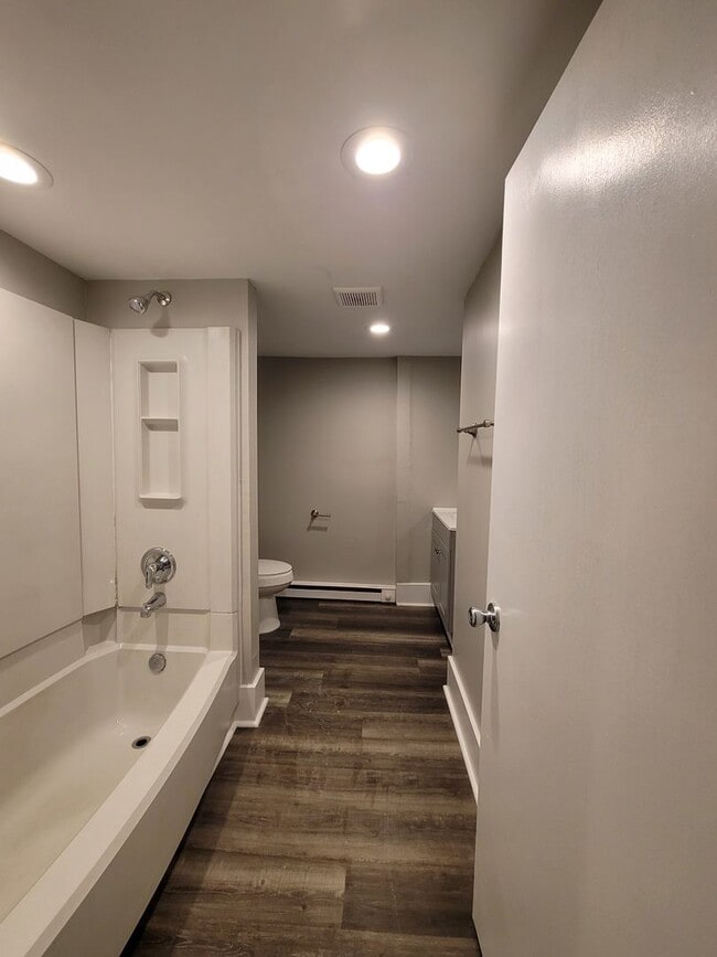 Building Photo - Newly Renovated 2 bed 1 bath- Dunn, NC