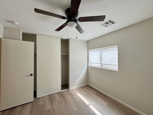 Building Photo - 15672 W Port Au Prince Ln