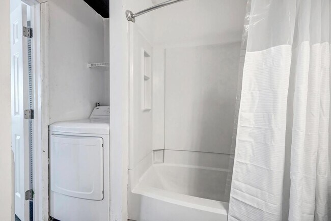 Building Photo - 111 E 1st St