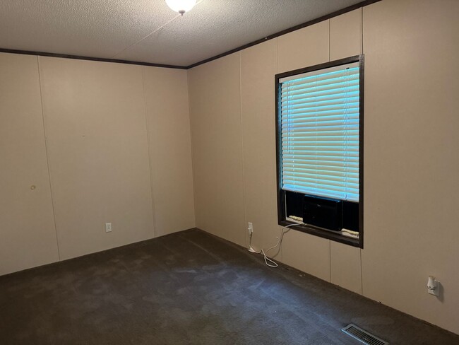 Building Photo - Great Mobile Home for Lease in Denham Springs