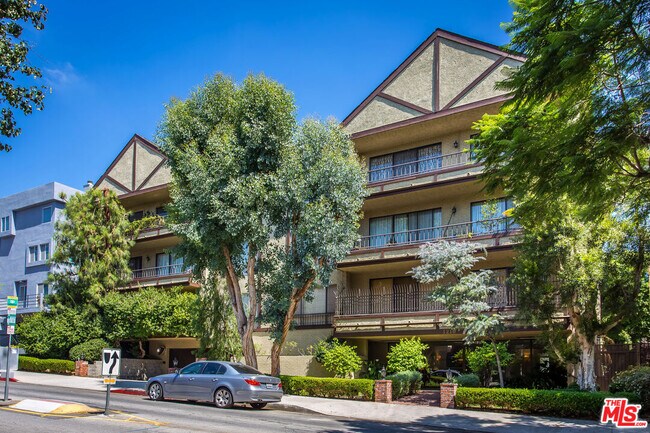 Building Photo - 1210 Kings Rd