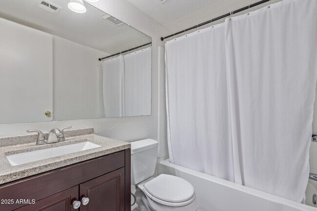 Building Photo - 7494 E Earll Dr