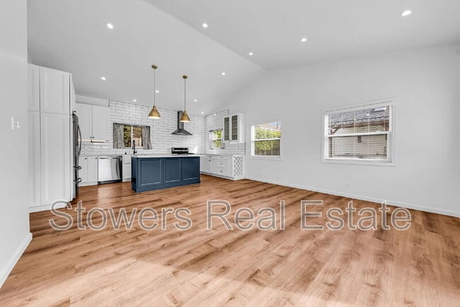 Building Photo - 21747 Orange Ave