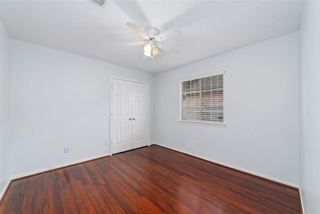 Building Photo - 15010 Leila Oaks Ln