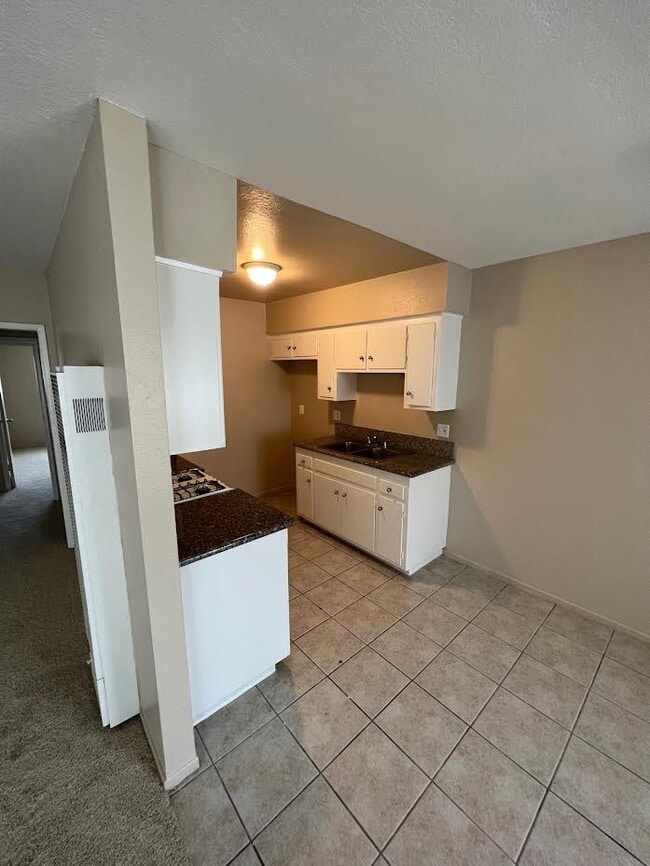 Sea Breeze Garden Apartments 1009 St Huntington Beach CA