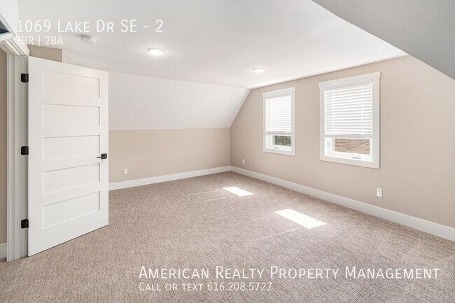 Building Photo - 1069 Lake Dr SE