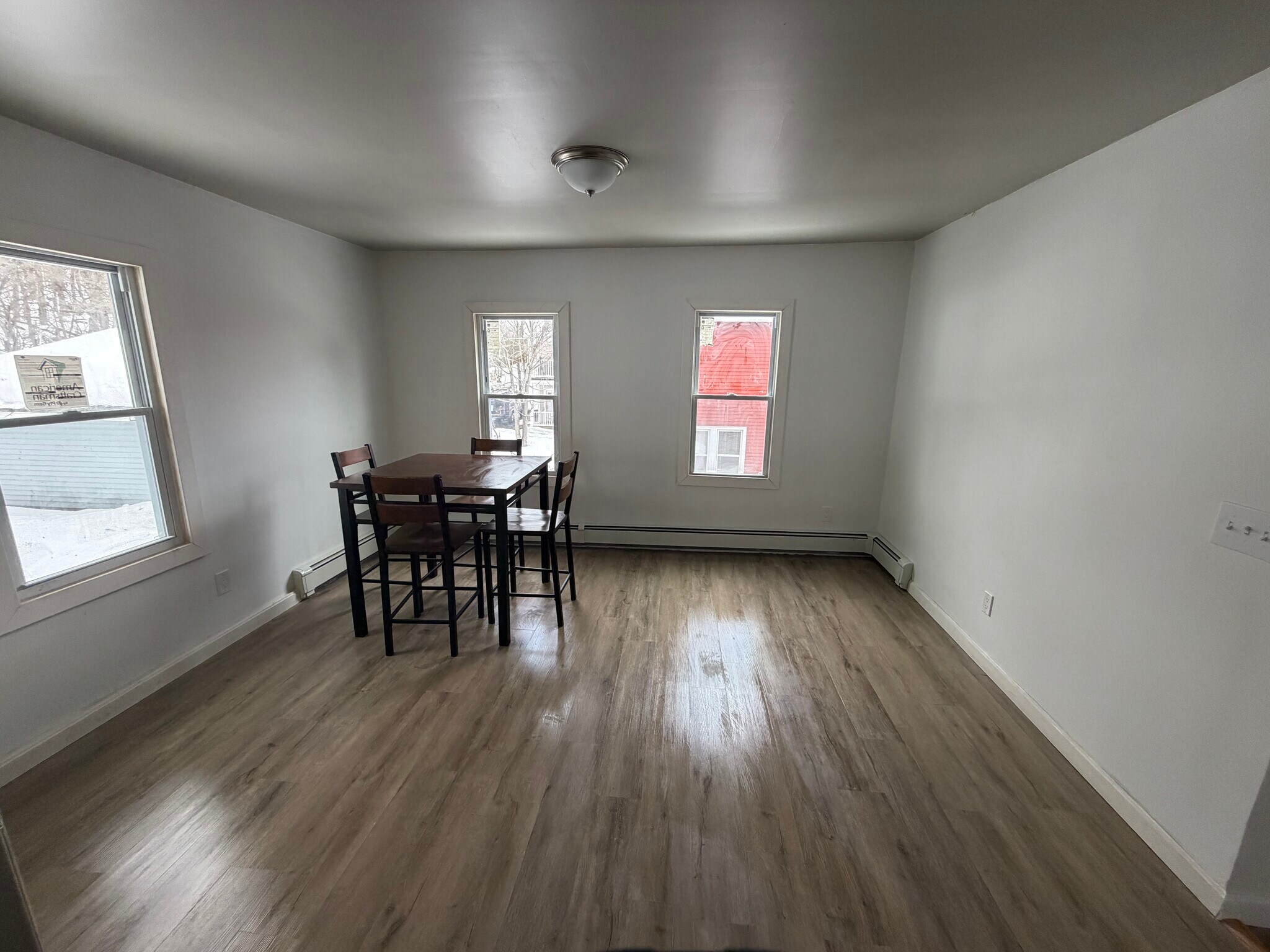 Building Photo - 490 Boswell Ave