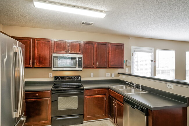 Building Photo - 3344 Marshlane Way