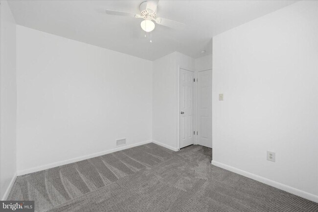 Building Photo - 1425 D St