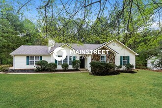 Building Photo - 3 Bedroom Pet-Friendly Home in SHARPSBURG,...