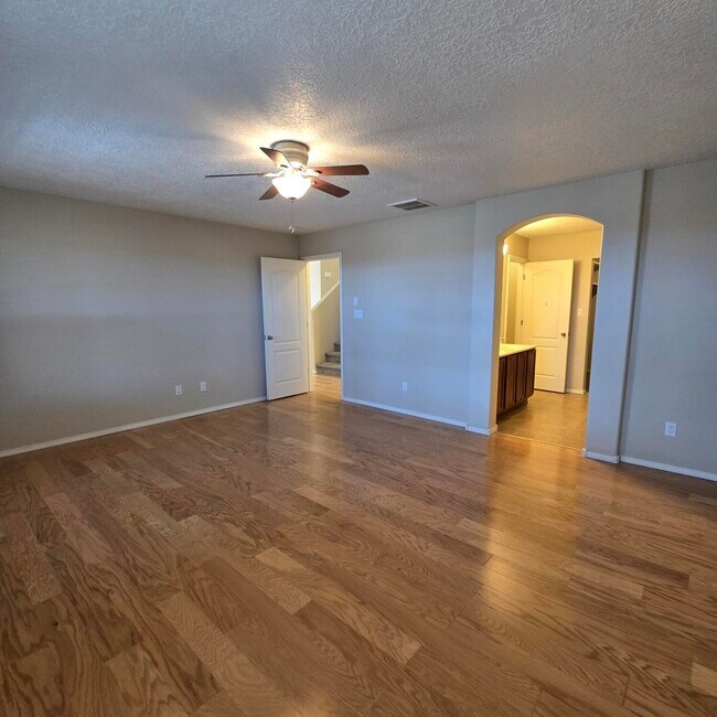 Building Photo - 6912 Vista Del Sol Dr NW