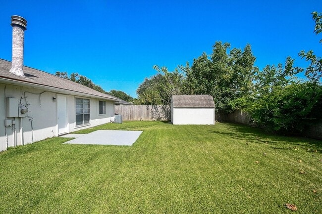 Building Photo - 6906 Grant Dr