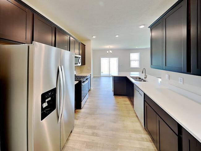 Building Photo - 8842 Faulkner Dr