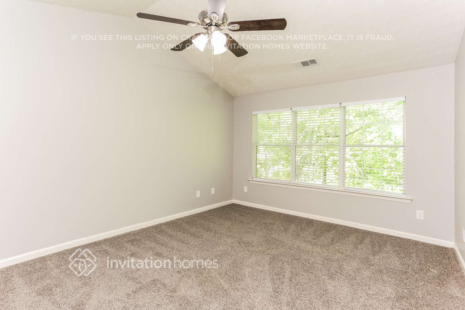 Building Photo - 3755 Oak Park Dr